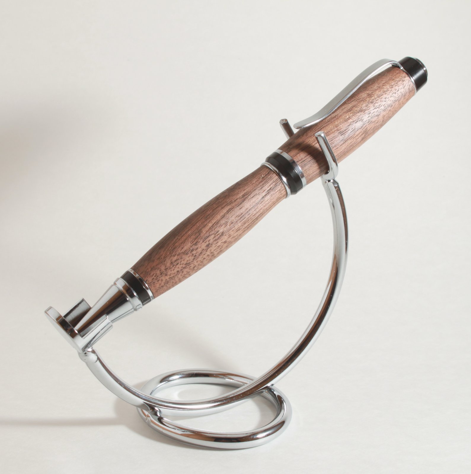 Budget Cigar Walnut.jpg
