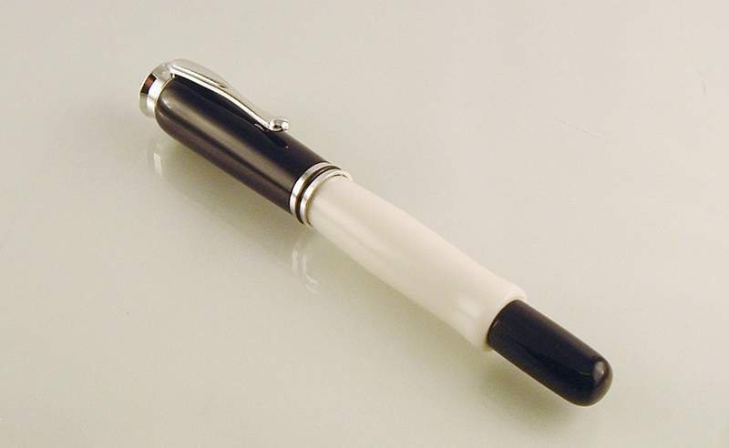 Copy%20of%20jr%20retro%20black%20and%20white%20008.jpg