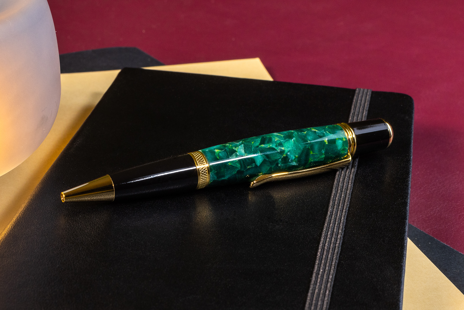 Desk Pen, Gold and Black, Forest Green Crush, Twist Ballpoint - 1 - 20240229.jpg