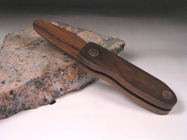 knife1.jpg