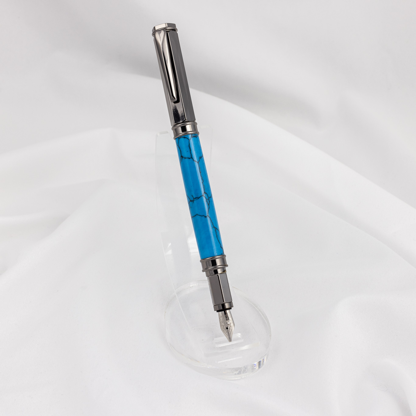 Magnetic Vertex Gunmetal with Turquoise Black Vein-3.jpg