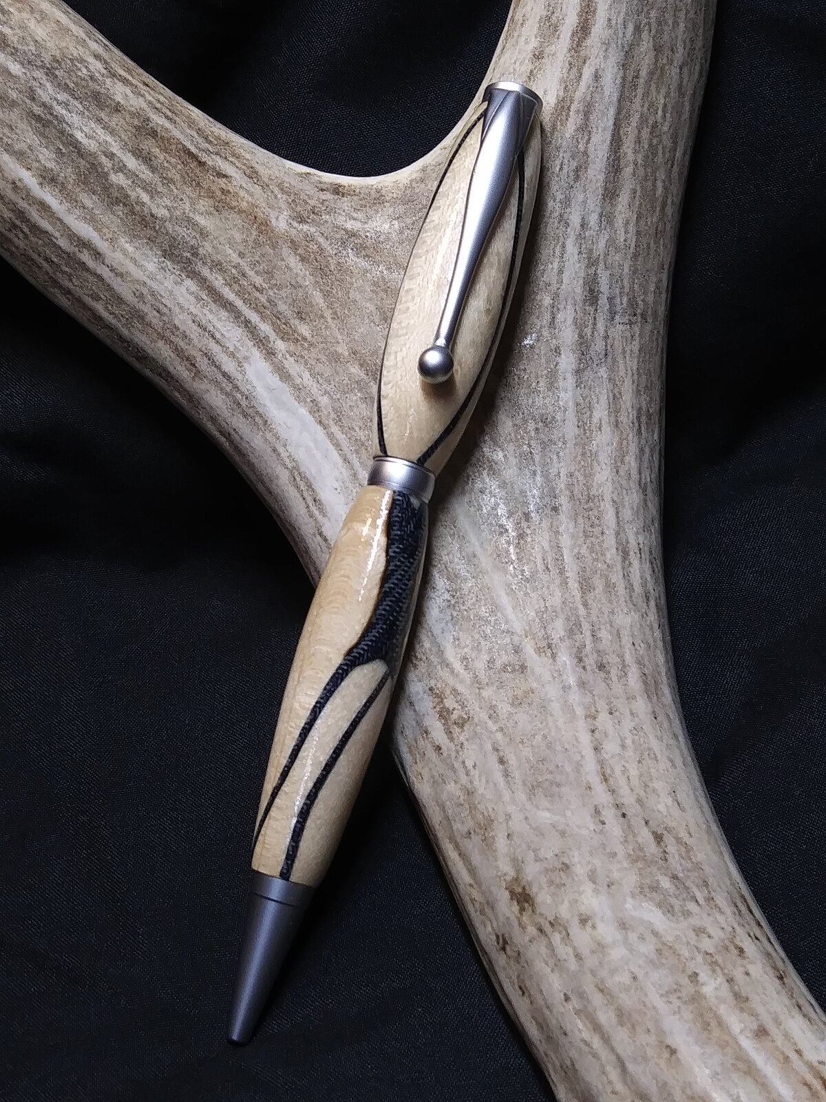 Pen 2.jpg