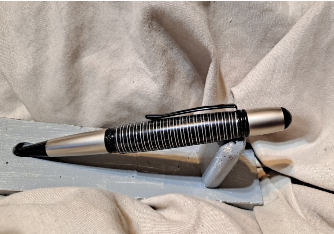 pen 6a.jpg