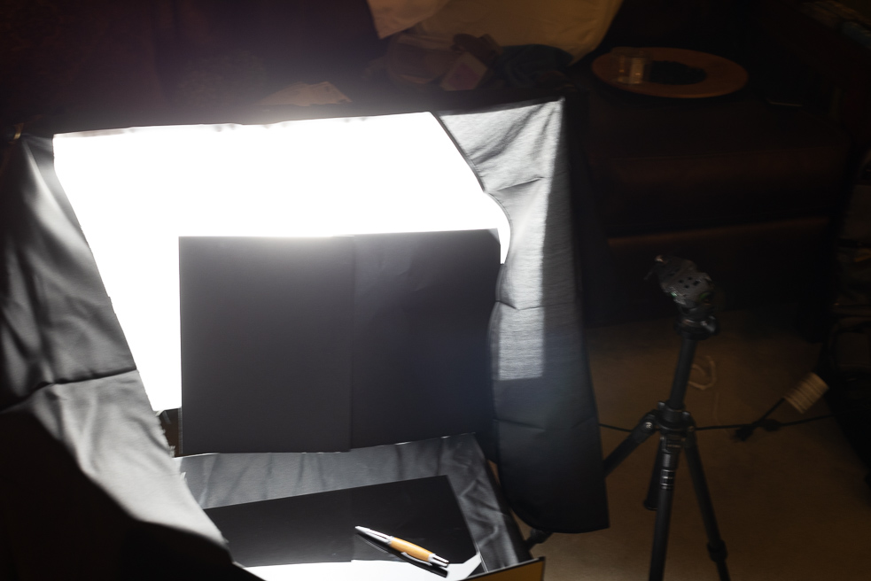 Pen Photography Lighting Setup-3.jpg