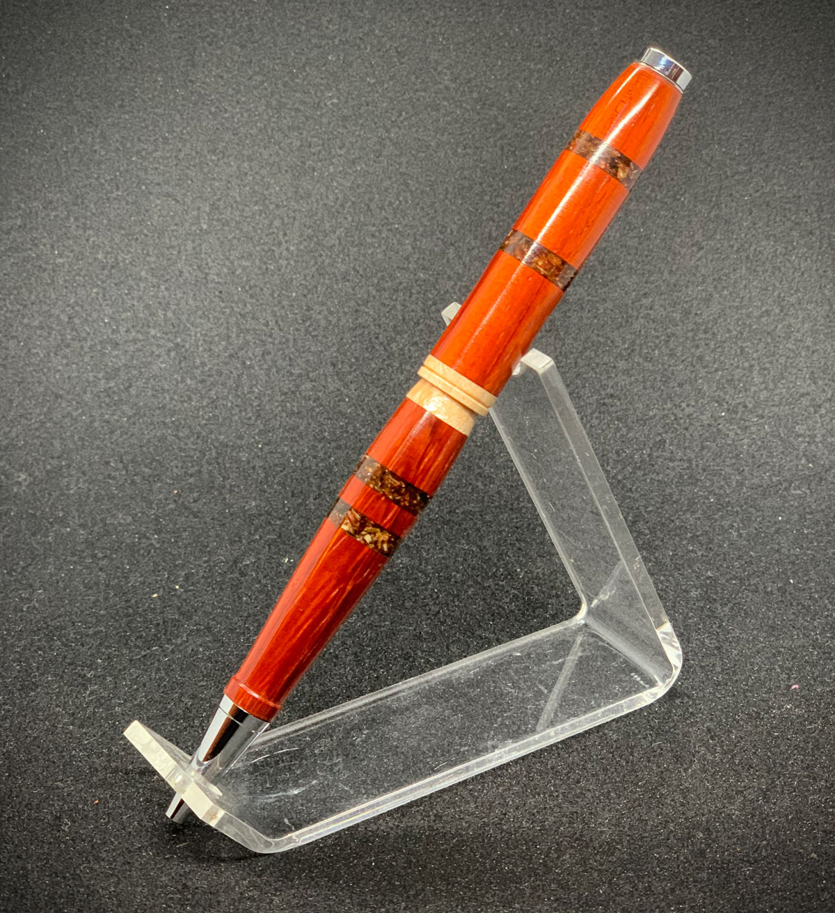 pen31.04.jpg