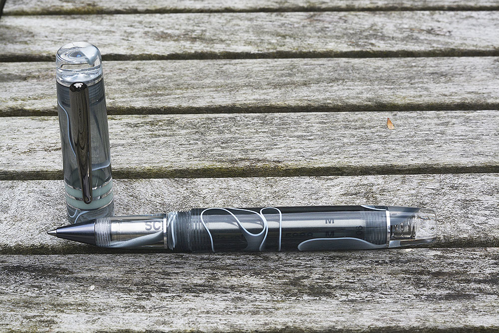 pen4_greyswirl.jpg
