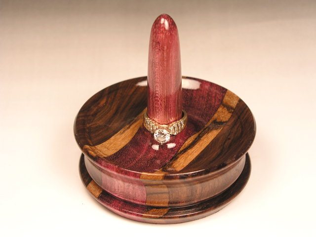ringholder1.jpg
