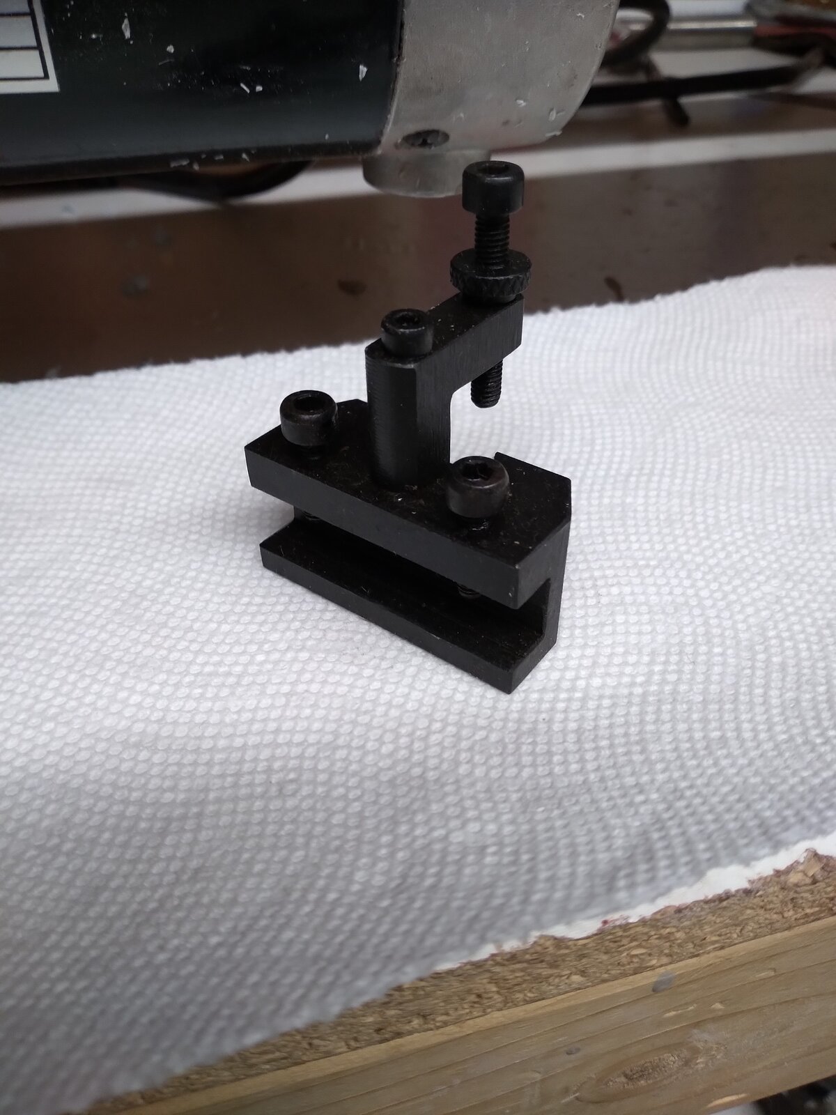 tool holder1.jpg