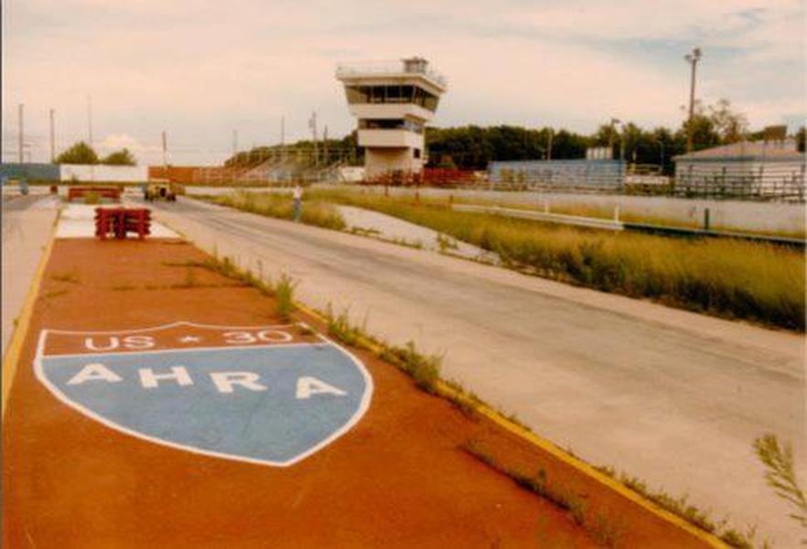 us30 dragstrip 1985 after closing 1984.jpg