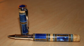 blue_pen.jpg