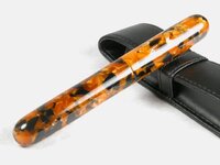blackorange_737.jpg