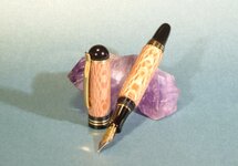 Rewarewa Fountain Pen.jpg
