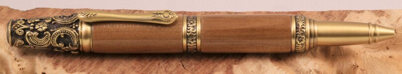 Black Heart Sassafras Victorian Pen 1.jpg