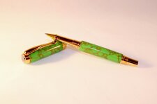 Venus Pen - Gold - Varasite Trustone - 5.jpg