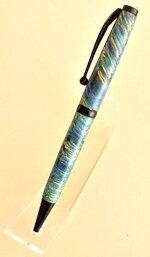 Burl pen.jpg