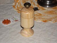 Goblet shap[ed lidded box (640x480).jpg