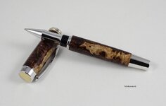 Gentleman - full size - Rosewood Burl  (2).jpg