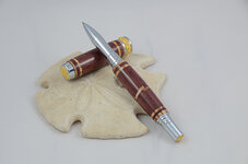 DirkThayer_Pens-27.jpg