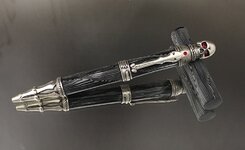 Skull Pen.jpg