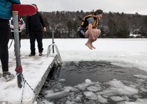 plunge (800x571).jpg