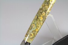 Chamomille Botanical CloseUp-1.jpg