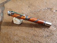 Fountain Pen 001.jpg