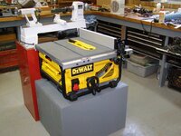 dewalt.jpg