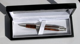 twist click pen 1.jpg