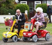 Peter and Wilma racing.jpg
