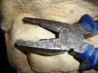 2. grap with pliers gently and twist and pull apart same time (Medium).JPG