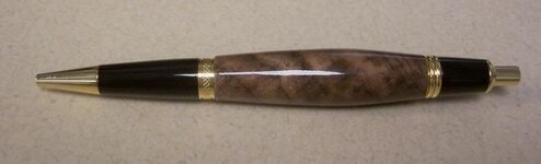 Pen 002.jpg