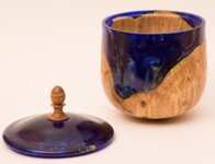 rsz_burl_&_resin_lidded_bowl.jpg
