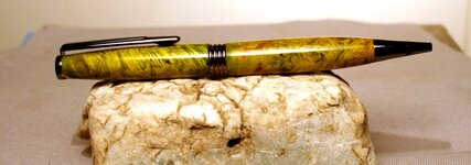 Dyed big leaf 001.jpg