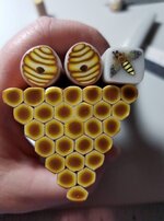 beeeee (Small).jpg