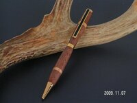 Slimline Gold Twist Pen - Walnut with Oak Band.jpg