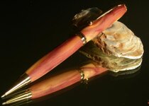 cedar pen.jpg