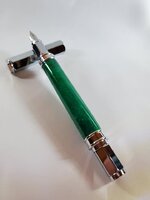Magnetic Vertex Fountain Pen Chrome with Emerald Inlace Acrylester.jpg