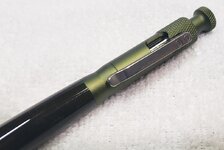 060.jpg