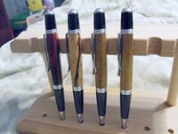 pens-2010005.jpg