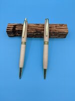 maplepenpencilset.jpg maplepenpencilset.jpg