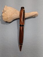 bigben cigar in walnut.jpg bigben cigar in walnut.jpg