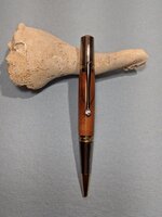 majestic squire in walnut.jpg majestic squire in walnut.jpg