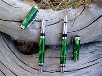 GlennPens1b.JPG