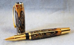 Gent feathers 2_800x492.JPG