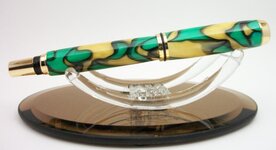 Green and Gold 007.jpg