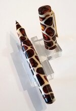 Giraffe Pen - open.jpg