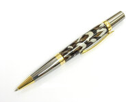 #6B - Reeves Pheasant Feathers.JPG