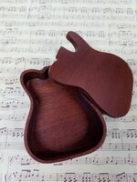 guitar pick box-open.jpg
