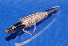 pen2.jpg