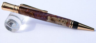 Andresa-first-pen-2.jpg